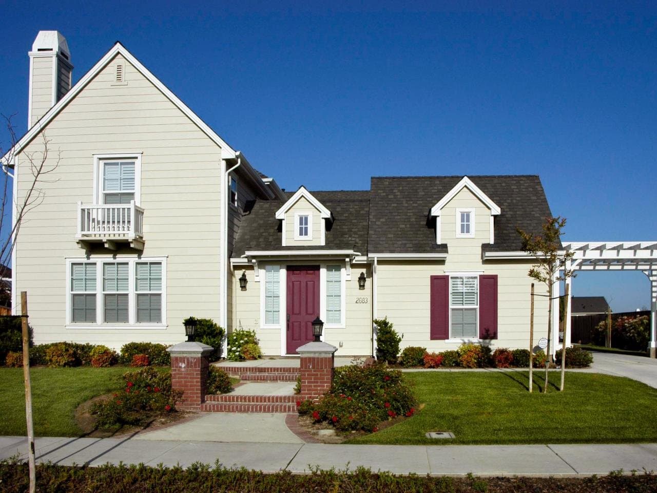 James Hardie fiber cement siding on a beautiful St. Louis home